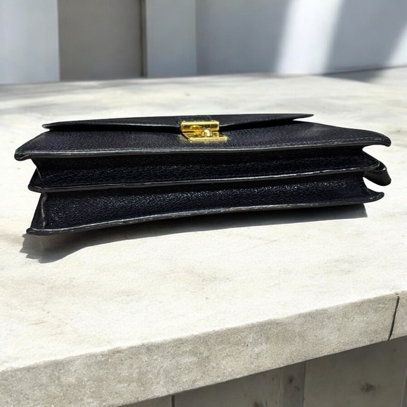 Vintage GUCCI Envelope Flip Lock Wristlet Clutch - Picture 12 of 12